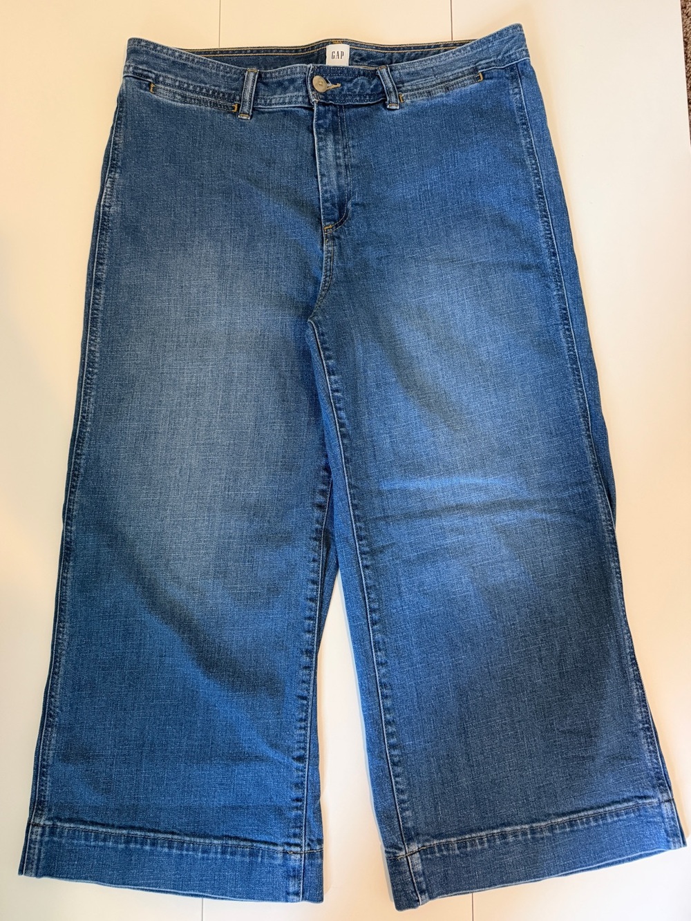 GAP Women’s Wide Leg Jeans